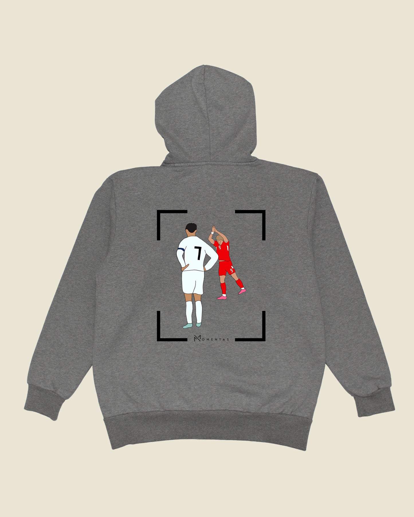 fodboldtrøje rasmus højlund danmark, grå hoodie ryg