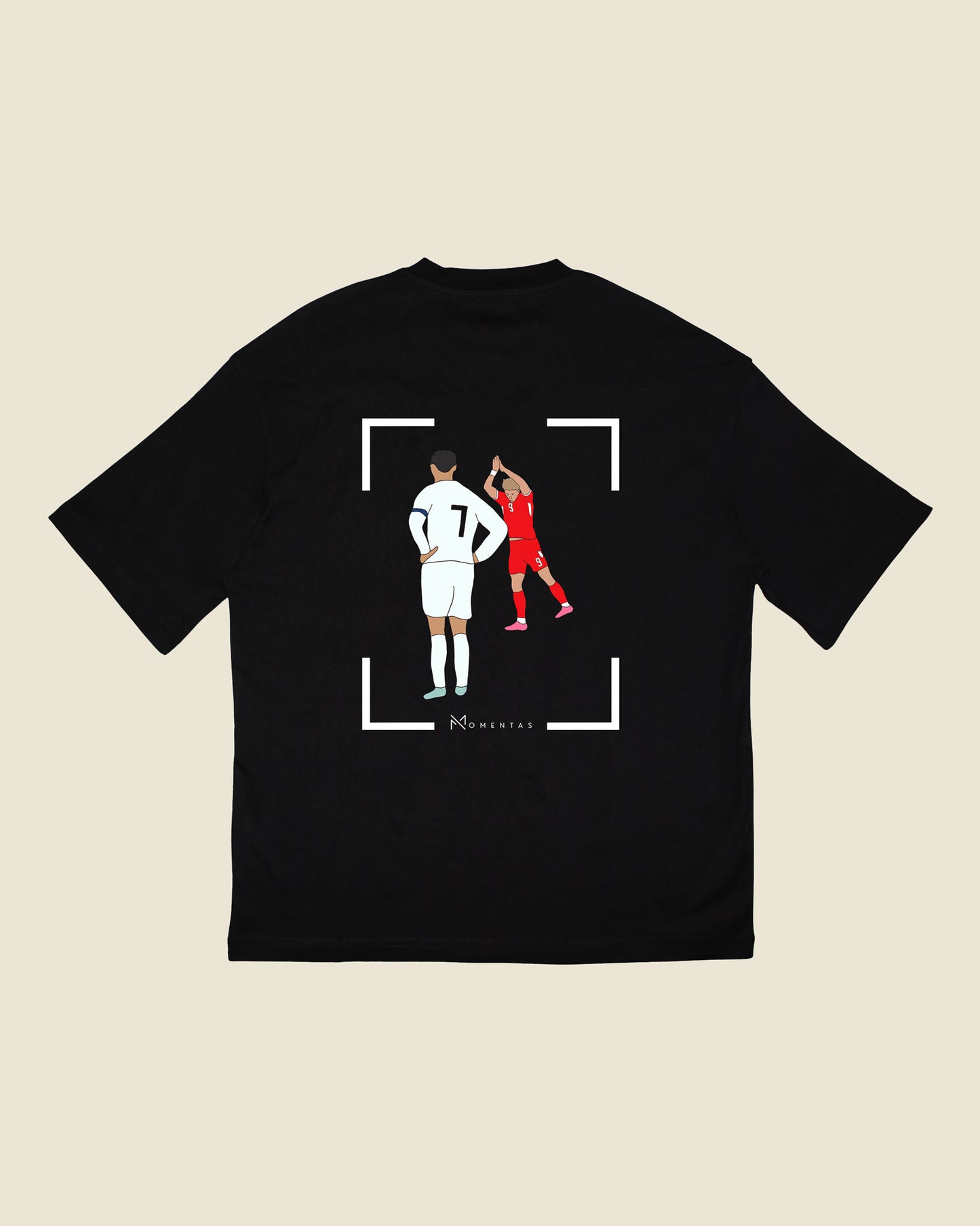 fodboldtrøje rasmus højlund danmark, sort oversized t-shirt ryg